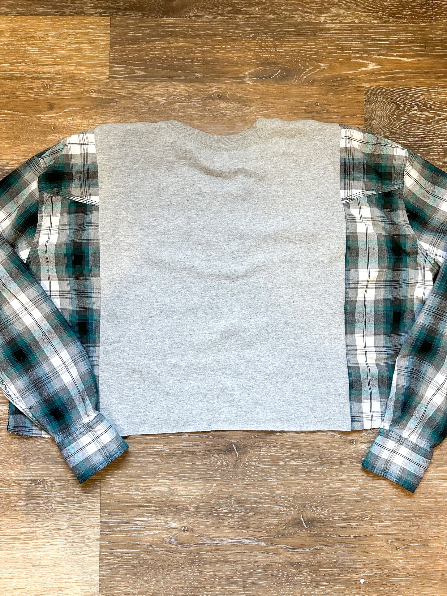 Eagles Plaid Tee Rework & Matching Knot Headband